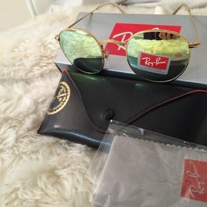 RayBan Round Green Flash Lens