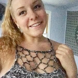 Meet your Posher, Lexys