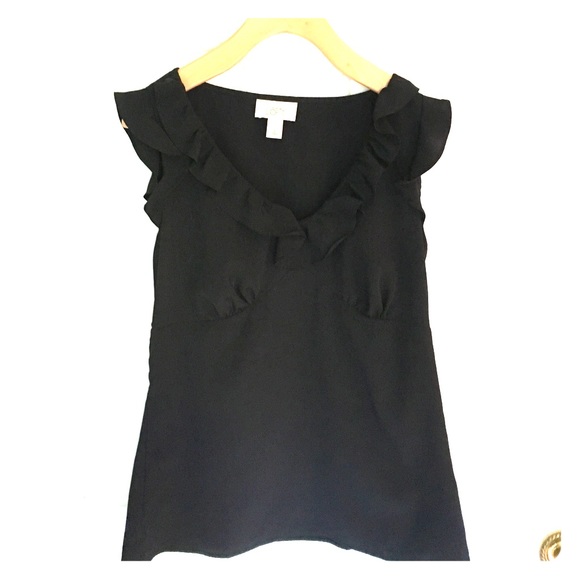 sleeveless blouse