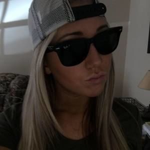 Meet your Posher, Courtney