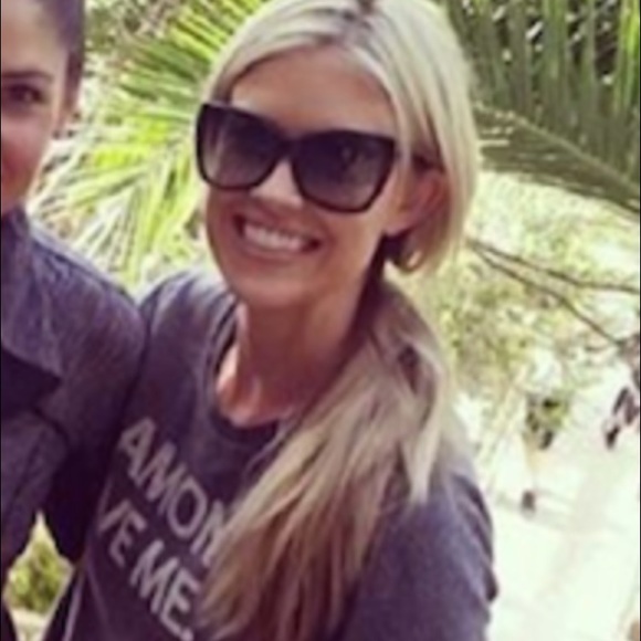 Diamonds love me sweatshirt by Chaser.