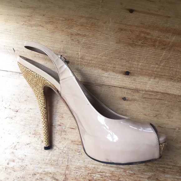 GUCCI Vintage Nude Heels