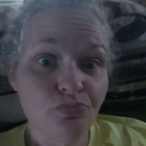 Meet your Posher, Laurel