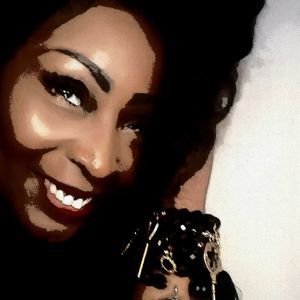 Meet your Posher, Monique