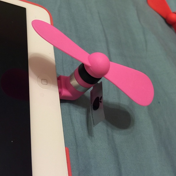 Auto fan for Apple products iPhone/iPad AWESOME