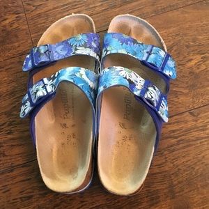 Blue daisy Papillio by Birkenstock Arizonas