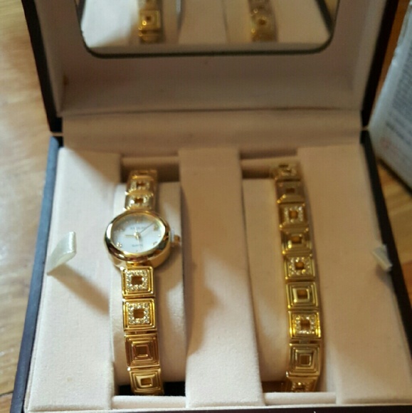 Watch and bracelet set