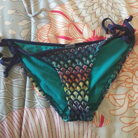 Bikini bottoms