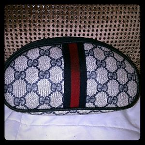GUCCI MAKE UP BAG