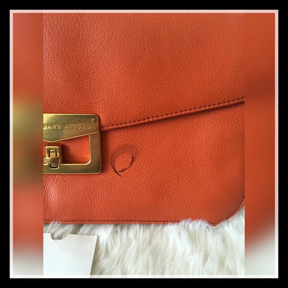 MARC by Marc Jacobs Envelope Turn Lock Bianca!! - Picture 2 of 4