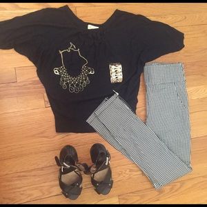 High waisted skinny pants with side zipper.