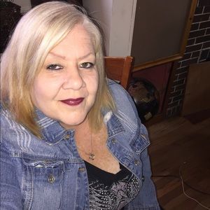 Meet your Posher, Marina