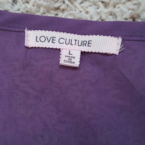 Lavander blouse - Picture 3 of 4