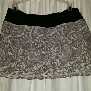 Lululemon tennis skort