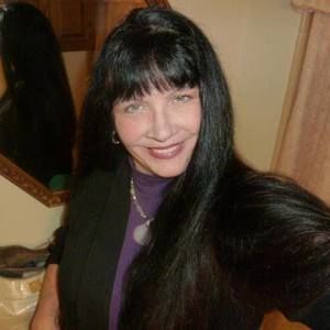 Meet your Posher, Elaine