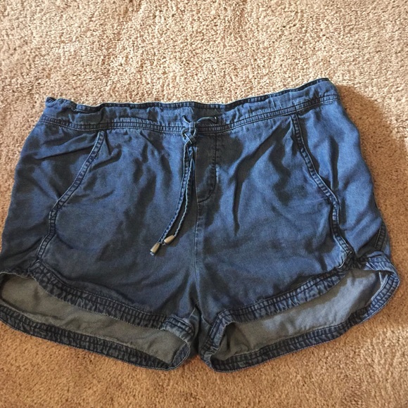 Splendid Jean-like flowy shorts - Size L