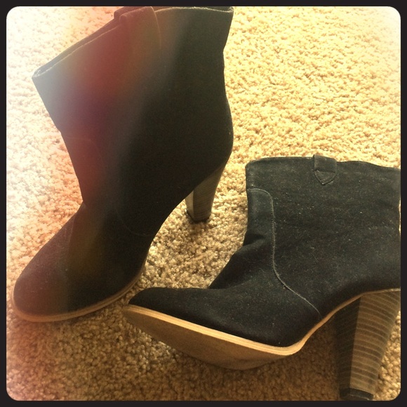 Black heel ankle books - Picture 1 of 1