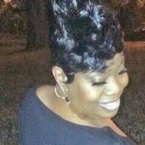 Meet your Posher, Kisha