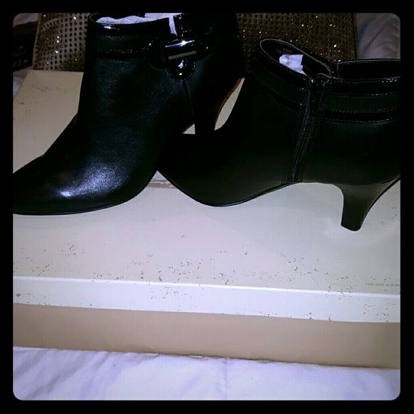 HOLD FOR SANDEE!!!!SEXY BLACK BOOTIES