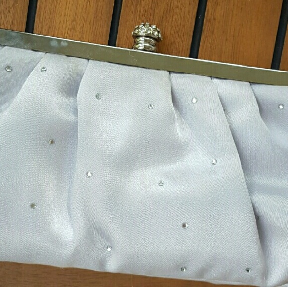 Silver clutch