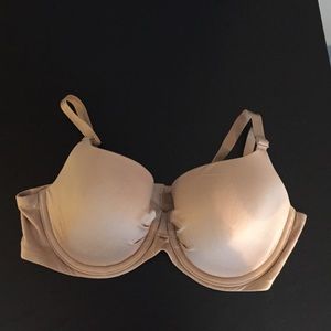 Victoria secret fabulous lined Demi  bra size 36c