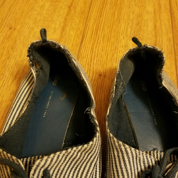 Shoes - Picture 2 of 3