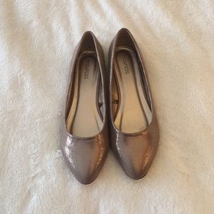 Maurice's gold flats