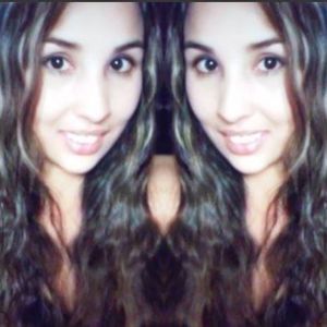 Meet your Posher, Marcela
