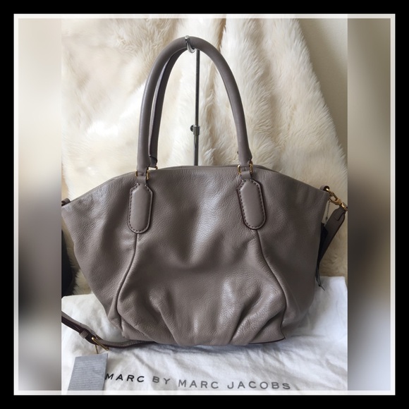 SOLD ON EBAY- MARC by Marc Jacobs "New Q Fran" - Picture 2 of 4