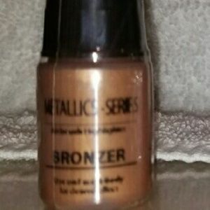 Luminess air new and sealed bronzer