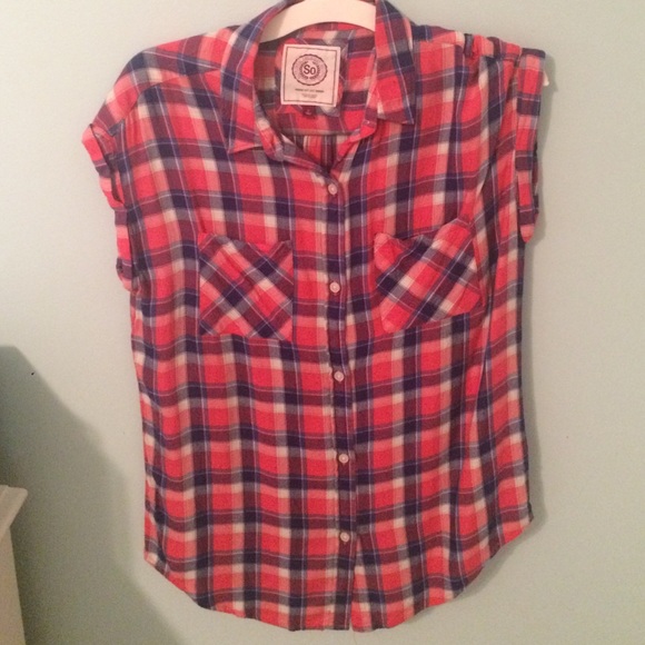 Button down cap sleeve junior's top