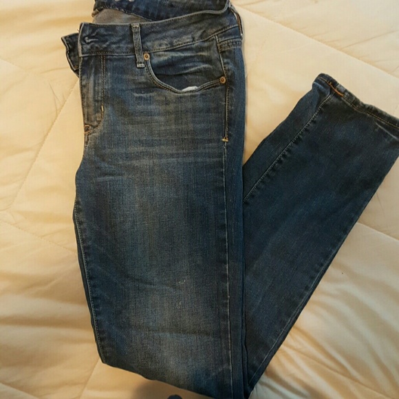 American Eagle skinny jeans