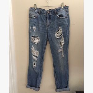 Distressed boyfriend jeans