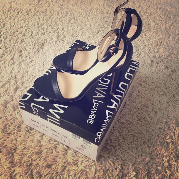 Black-Ankle strap heels! Never worn!