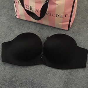 Bombshell strapless bra