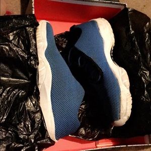 Blue jordan futures
