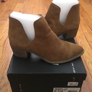 Camel Ankle Booties
