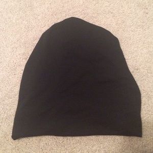 Black beanie/head wrap