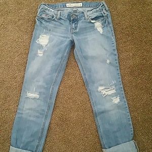 Destruction hollister skinny jeans