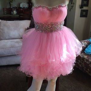 !SOLD¡Pink Strapless Homecoming Dress