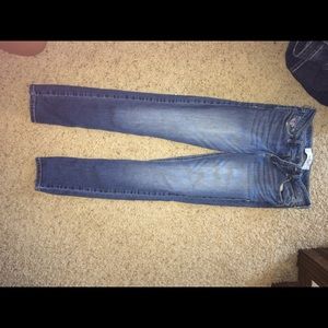 Hollister size 1S low rise skinny jeans