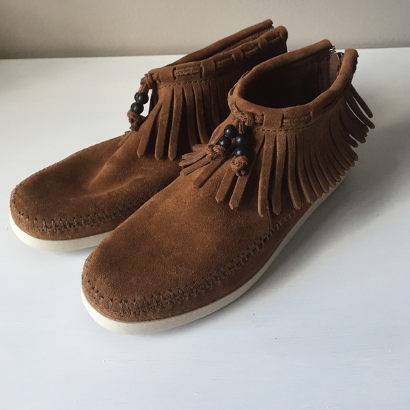 Minnetonka shoes