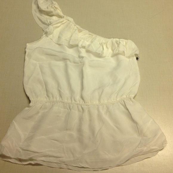 Boutique one sleeve ruffled top