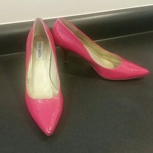 Steve Madden pink pump