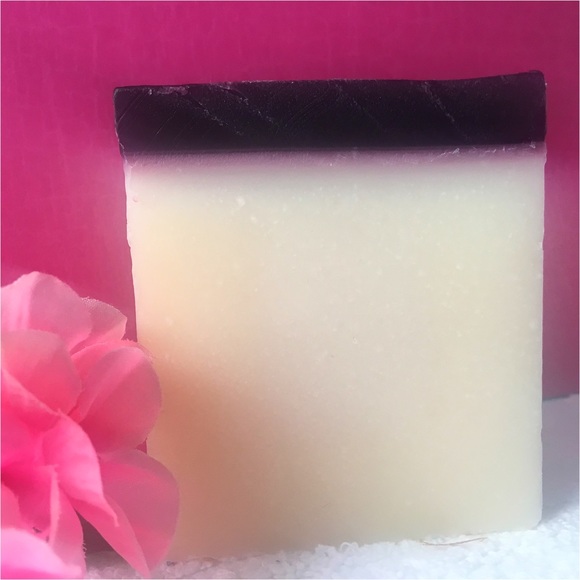 Handmade Soap Raspberry Vanilla - Picture 2 of 2