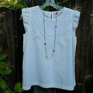 Beautiful white top with details