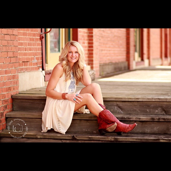 Meet your Posher, Kathryn - Picture 1 of 1