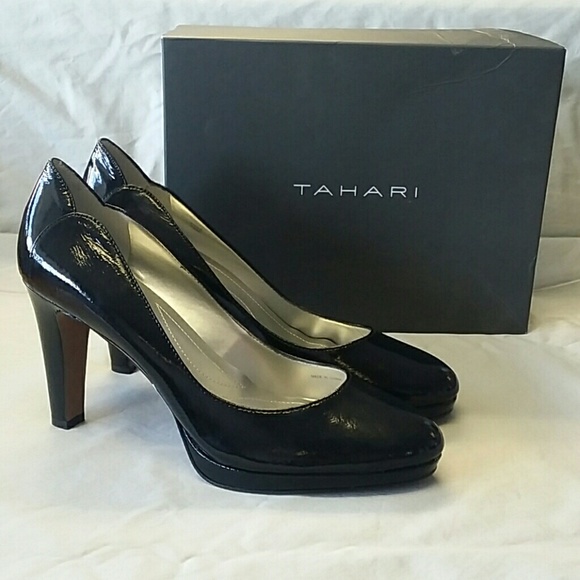 🐼REDUCED🐼 Tahari Black Patent Leather Heels NWT!
