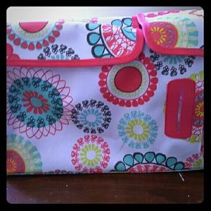 Thirty one (31) car bag