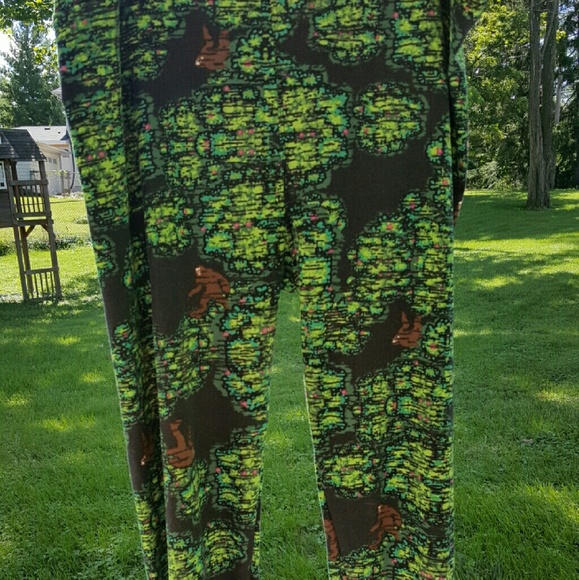 Lularoe Bigfoot Sasquatch T&C leggings